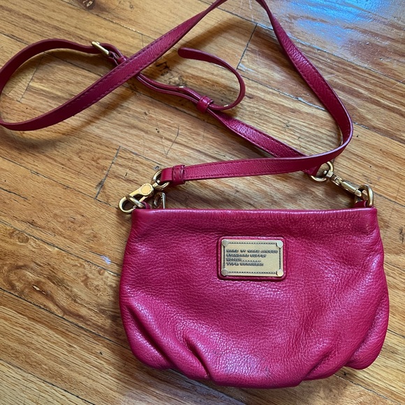 Small red leather Marc Jacobs crossbody bag - Picture 2 of 4